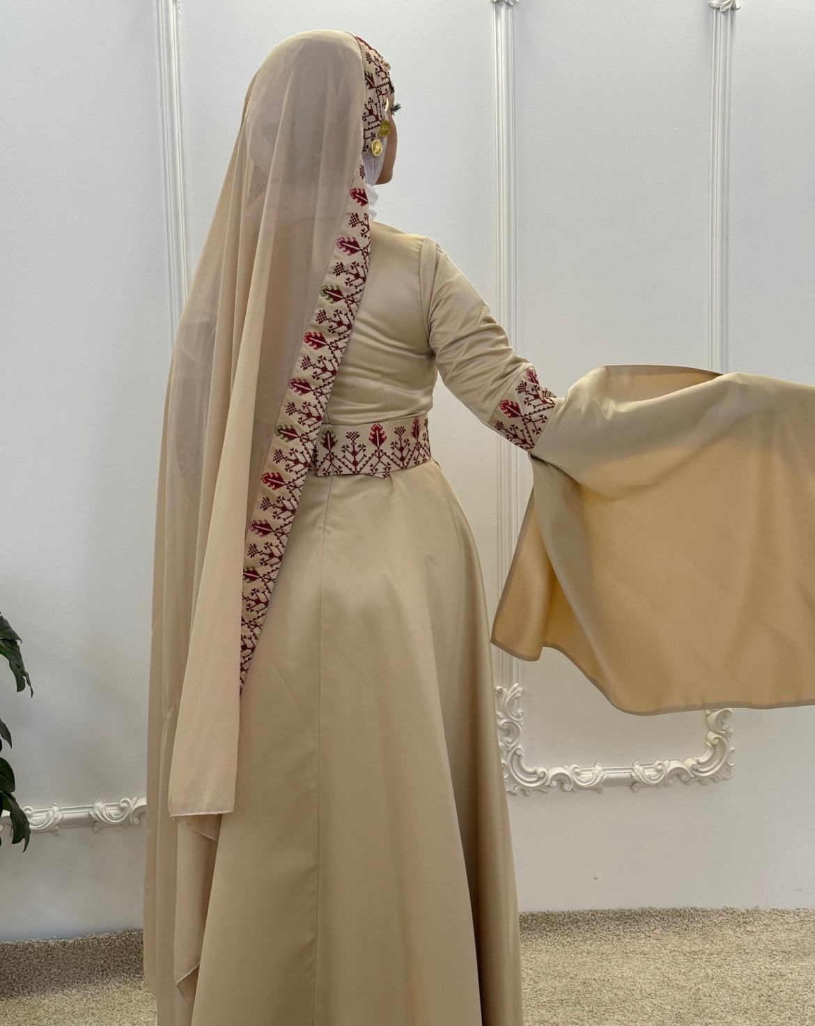 Raeda - Beige & Burgundy With Extra Long Sleeve Modern Dress Thobe