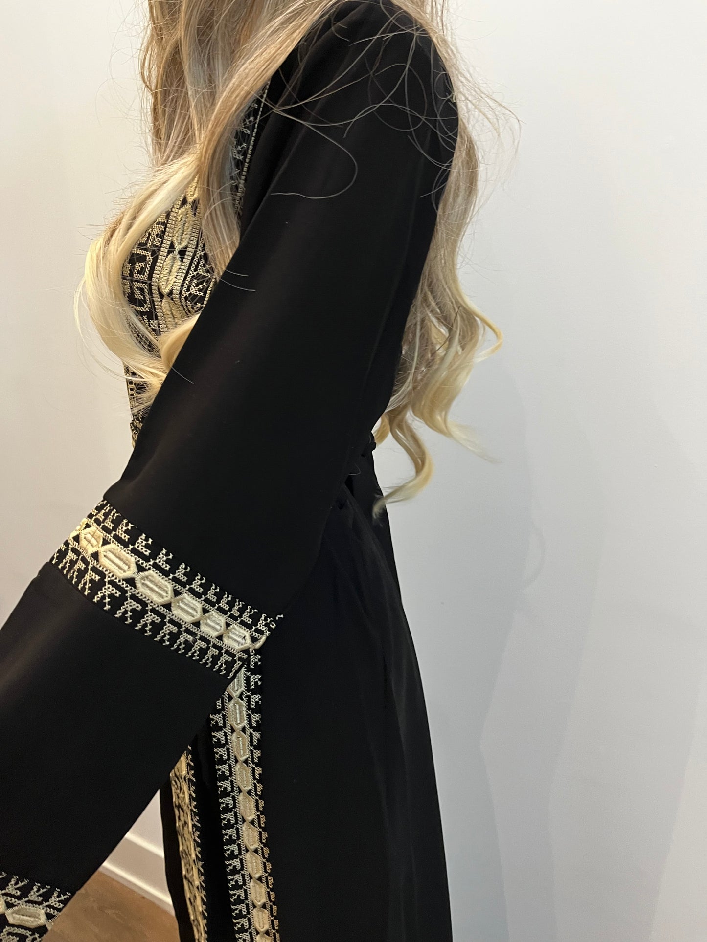 Salma Thobe Beige & Black Traditional Thobe dress (Embroidered Tatreez Palestinian Jordanian Thobe)
