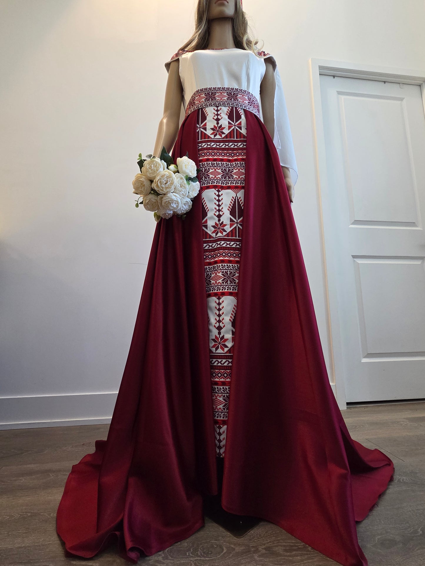 Yaffa Thobe - Blue and White Bridal sleeveless long Tail Thobe dress (Embroidered Tatreez Palestinian Jordanian Thobe)