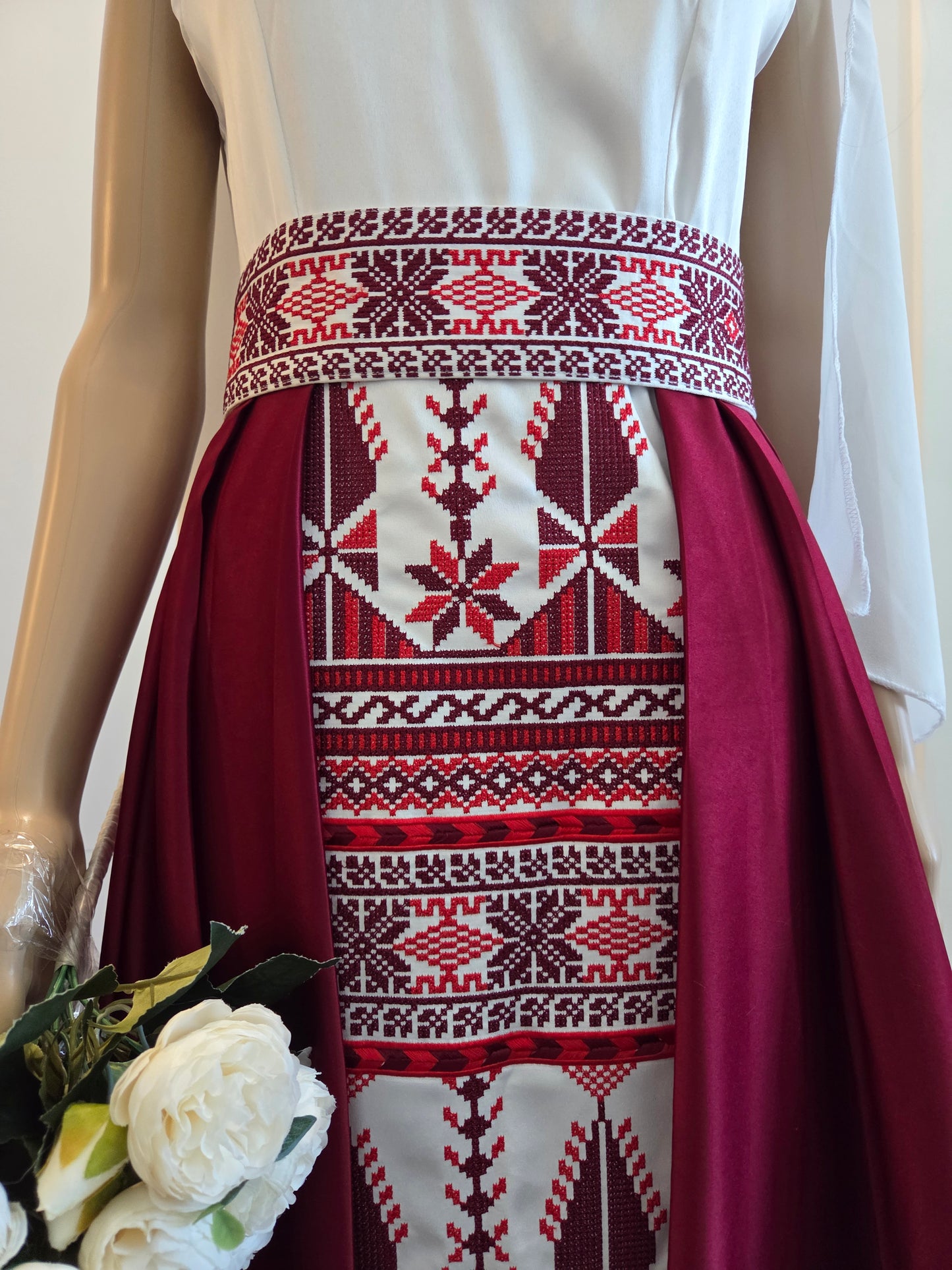 Yaffa Thobe - Blue and White Bridal sleeveless long Tail Thobe dress (Embroidered Tatreez Palestinian Jordanian Thobe)
