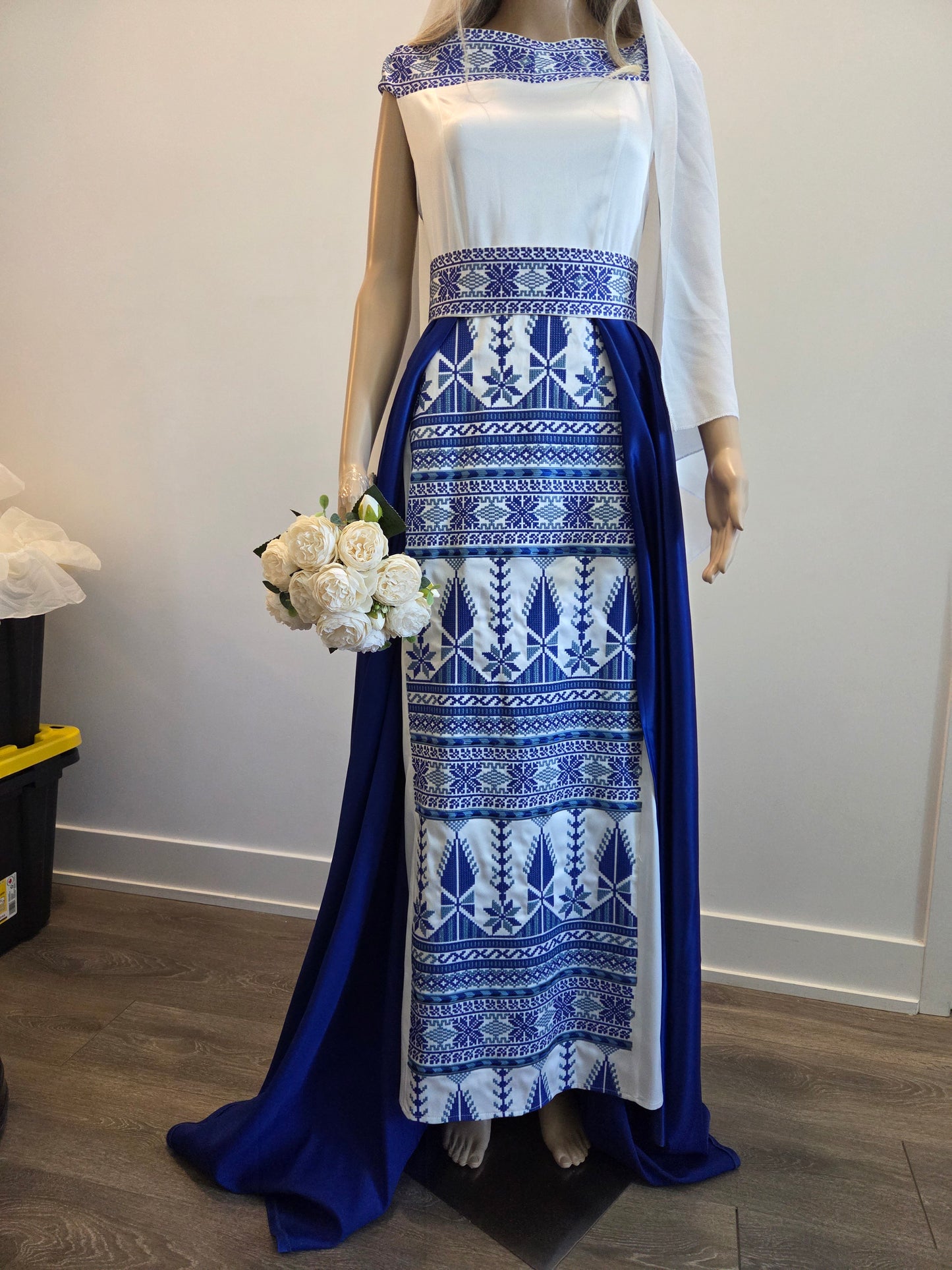 Yaffa Thobe - Blue and White Bridal sleeveless long Tail Thobe dress (Embroidered Tatreez Palestinian Jordanian Thobe)
