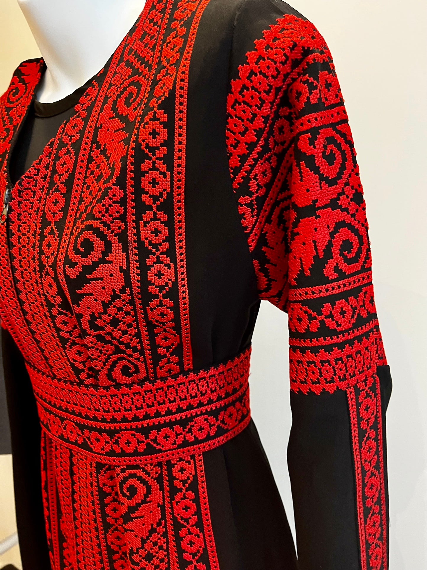 Black & Red Extra Long Sleeve Full Embroidered Palestinian Thobe (3 pieces) - Al Tulkarem Thobe