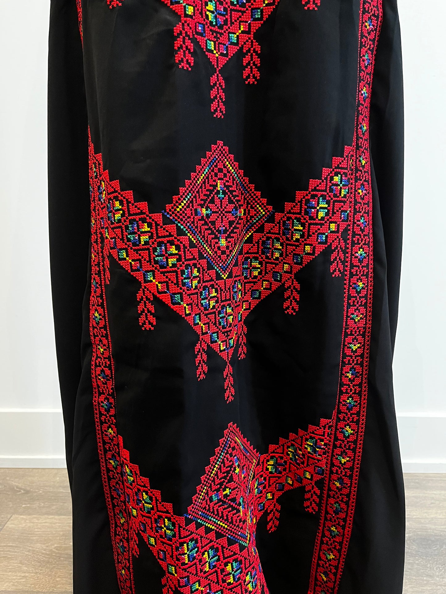 Mimi Red & Black Multicoloured Traditional Thobe Dress (Embroidered Tatreez Palestinian Jordanian Thobe)