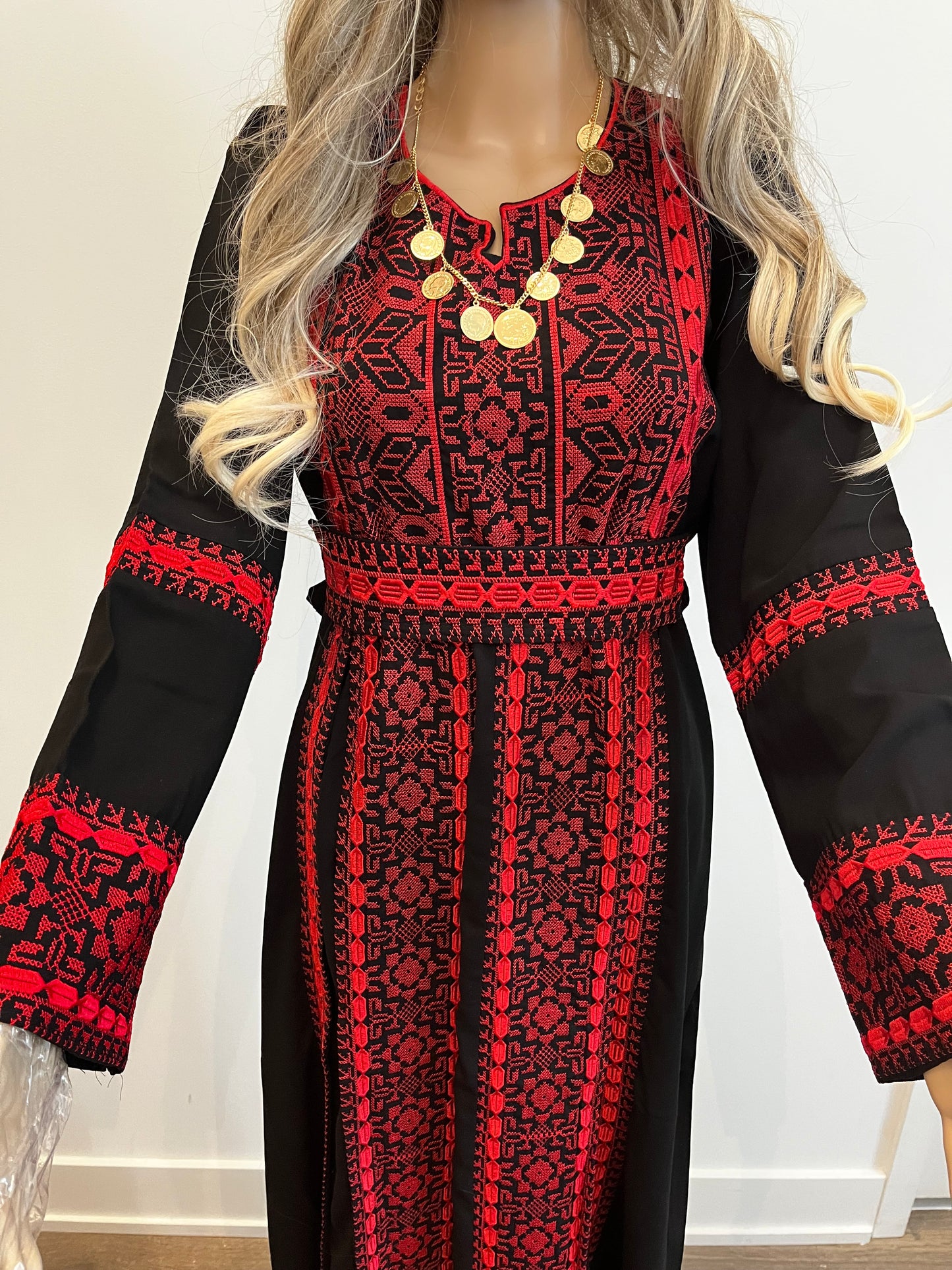 Salma Thobe Red & Black Traditional Thobe dress (Embroidered Tatreez Palestinian Jordanian Thobe)