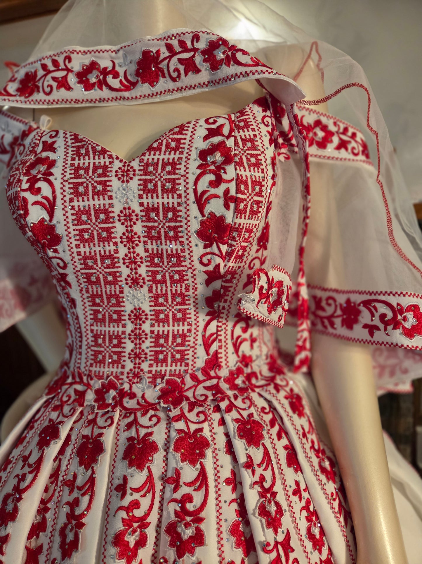 'The Haya Bridal Red & White Wedding Thobe/Gown