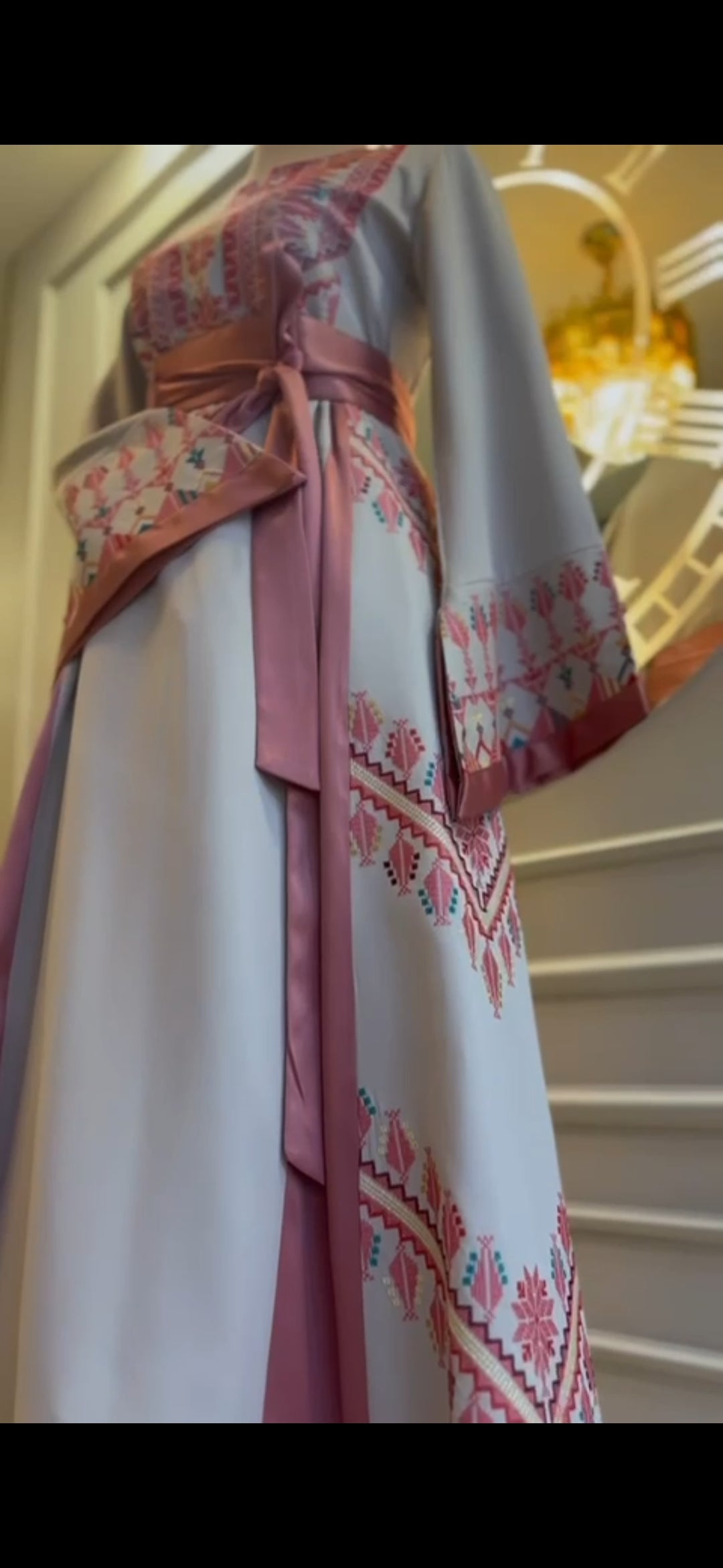 Asia Thobe Pink & Beige Modern Full tatreez & Satin back and front Thobe With Matching head Veil