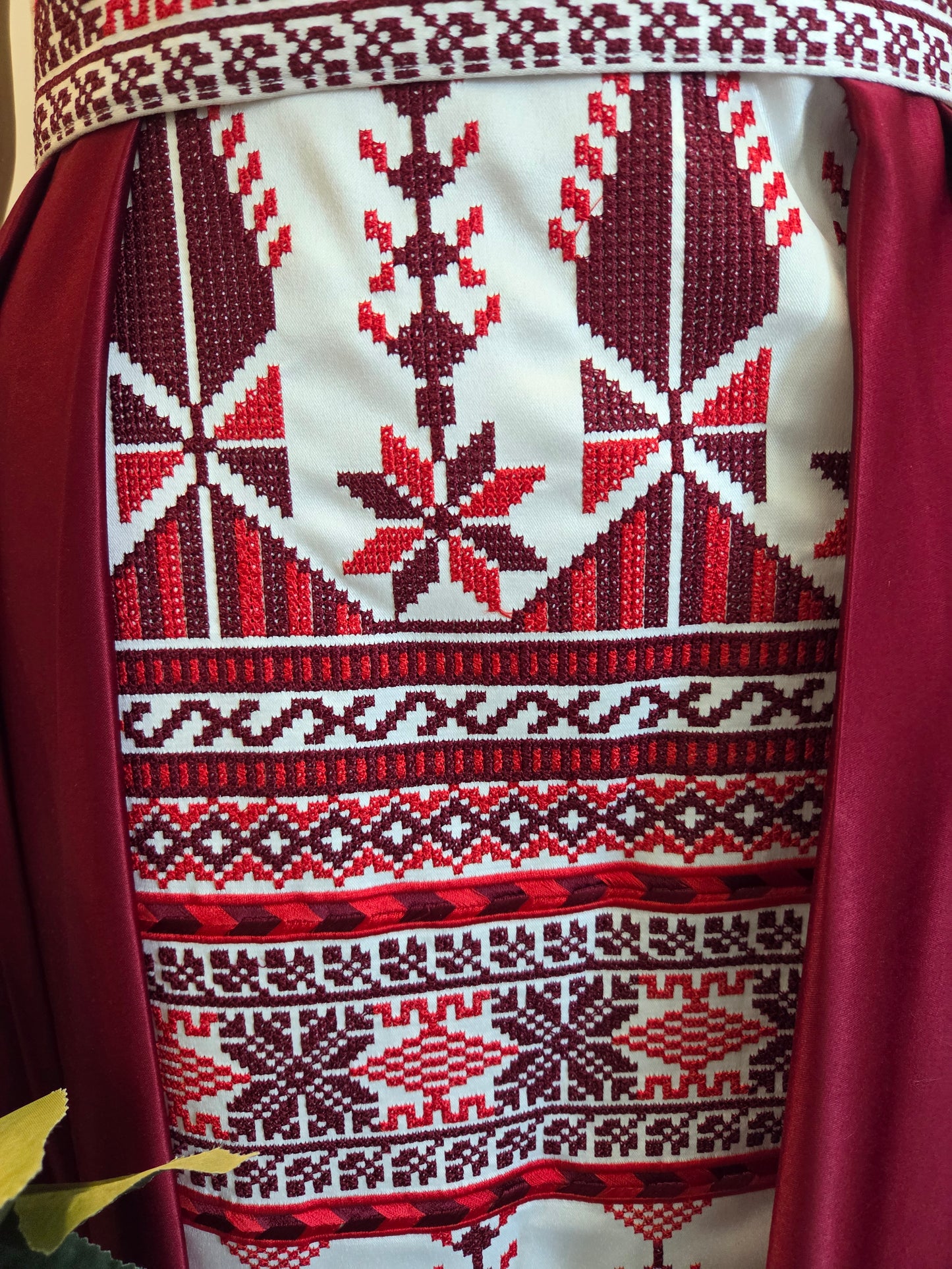 'Yaffa Thobe - Burgundy and White Bridal sleeveless Off Shoulder Long Train Thobe Dress (Embroidered Tatreez Palestinian Jordanian Thobe)