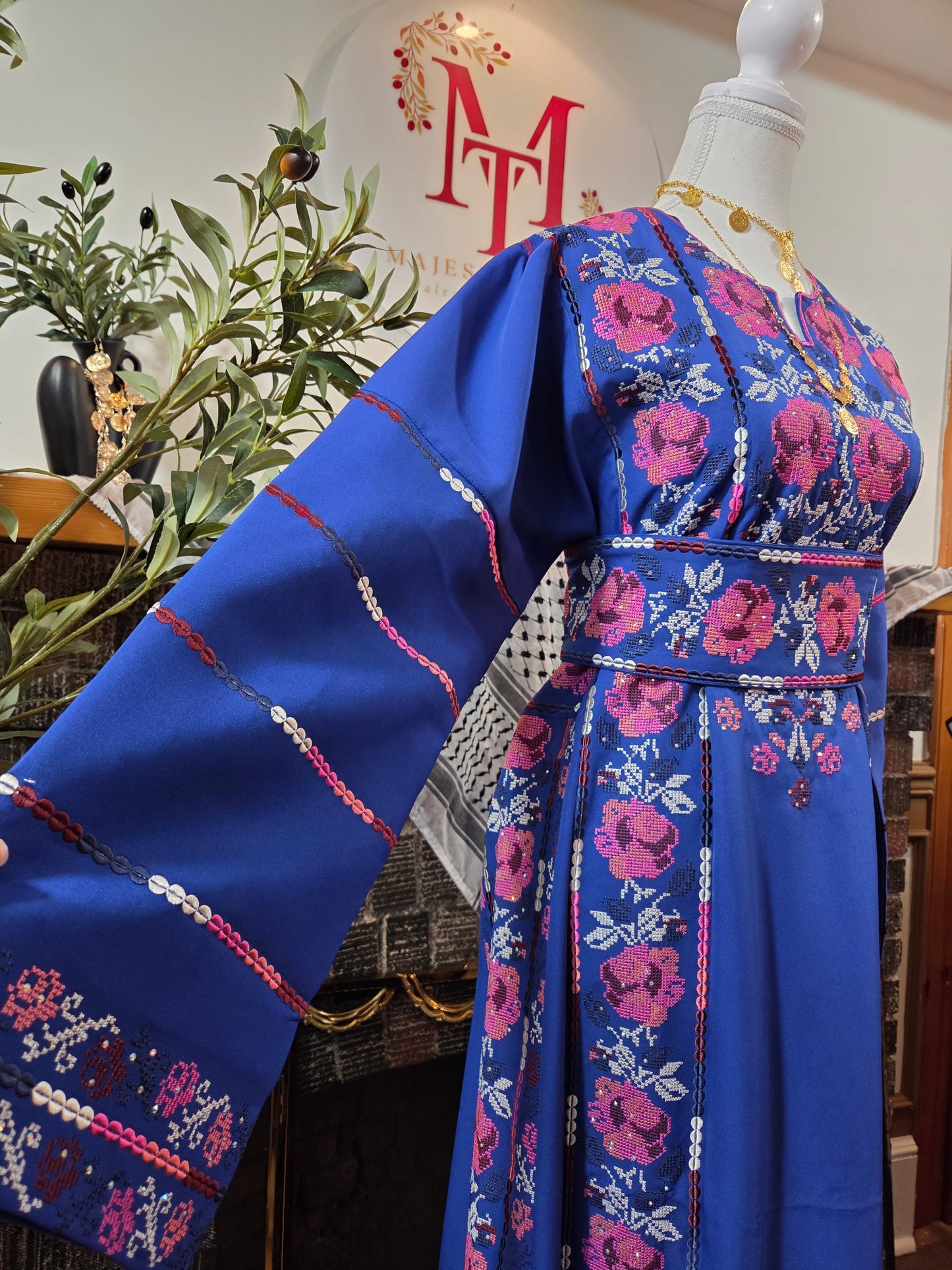 Warda Thobe - Full Blue Traditional Full Tatreez Back and Front With Satin Thobe