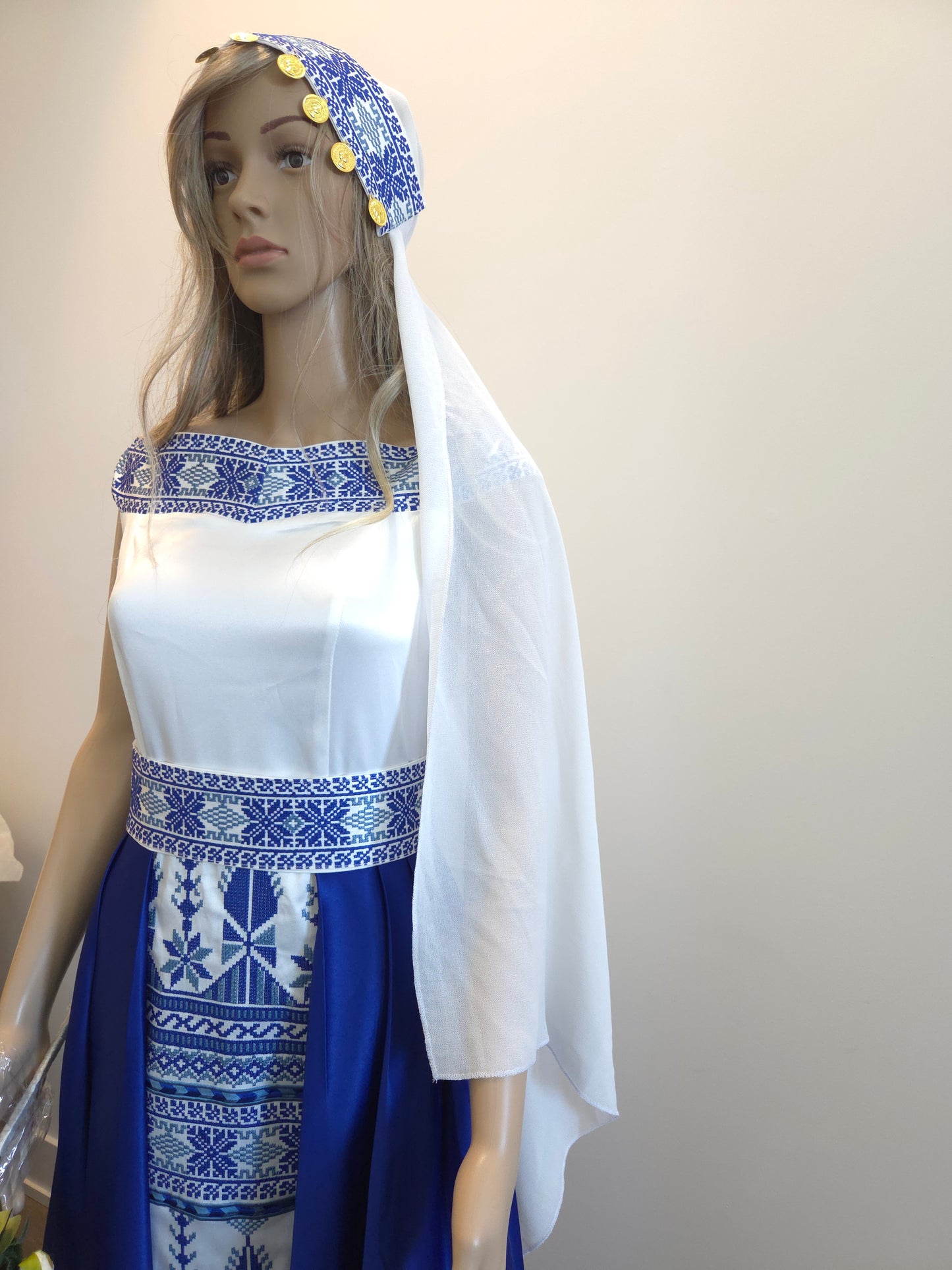 Yaffa Thobe - Blue and White Bridal sleeveless long Tail Thobe dress (Embroidered Tatreez Palestinian Jordanian Thobe)
