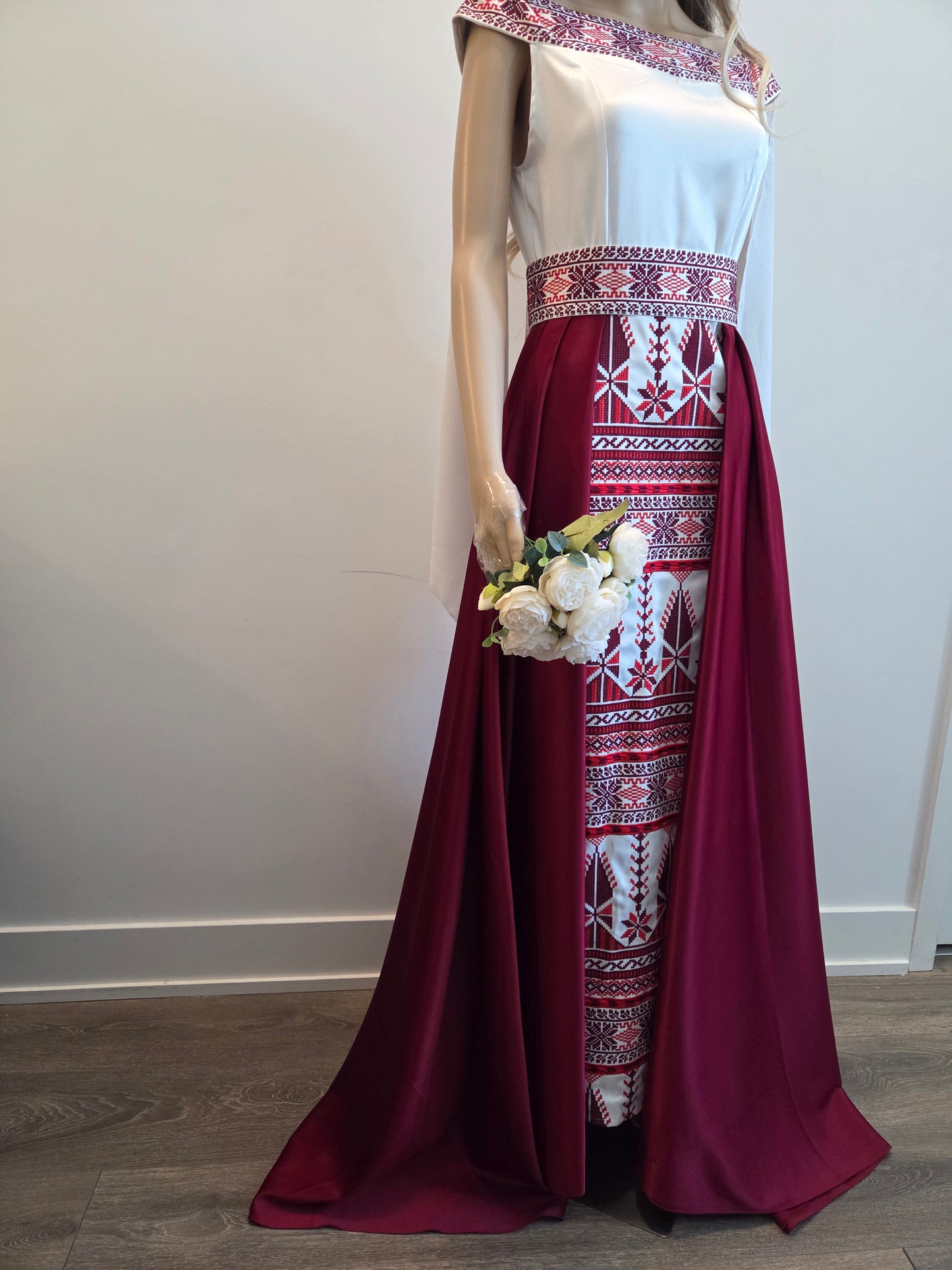 'Yaffa Thobe - Burgundy and White Bridal sleeveless Off Shoulder Long Train Thobe Dress (Embroidered Tatreez Palestinian Jordanian Thobe)