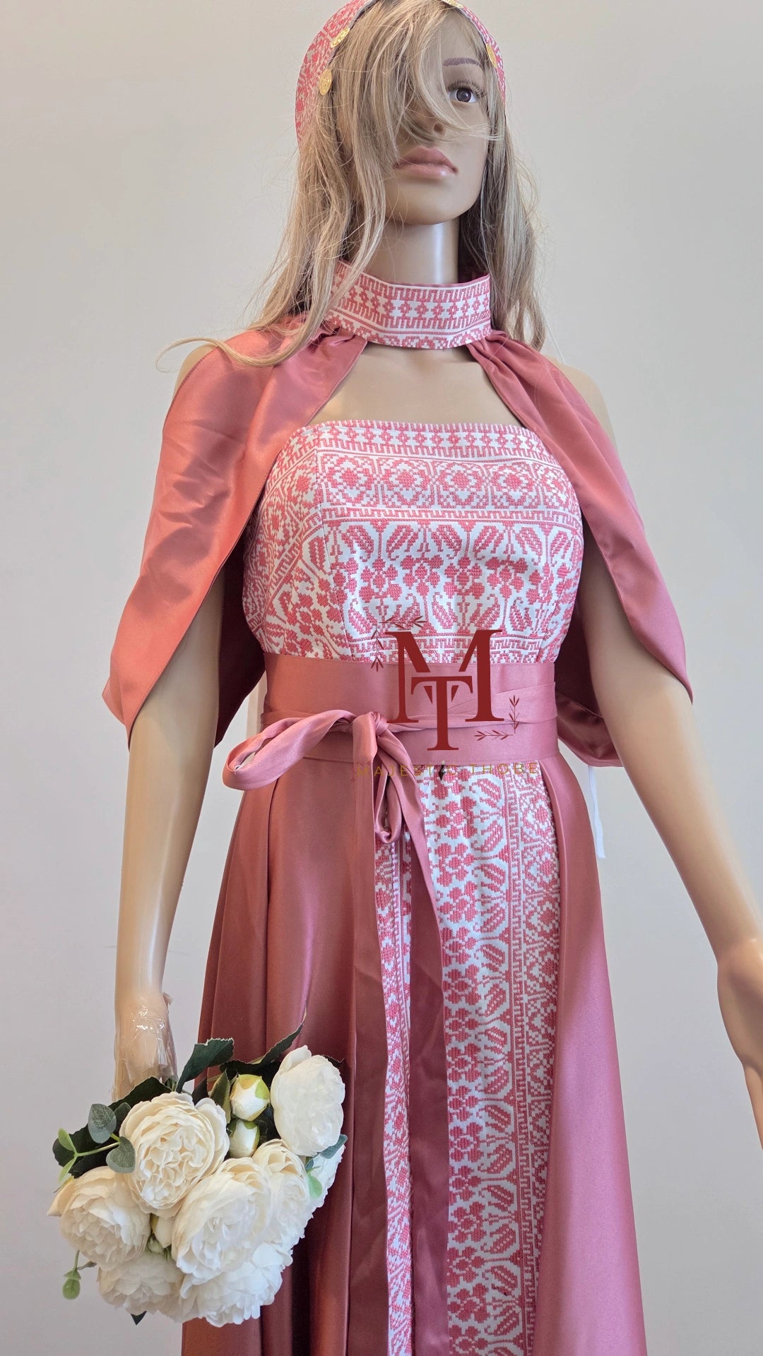 Rafah - Pink & White Modern Strapless Full Tatreez Thobe ( 4 Pieces)