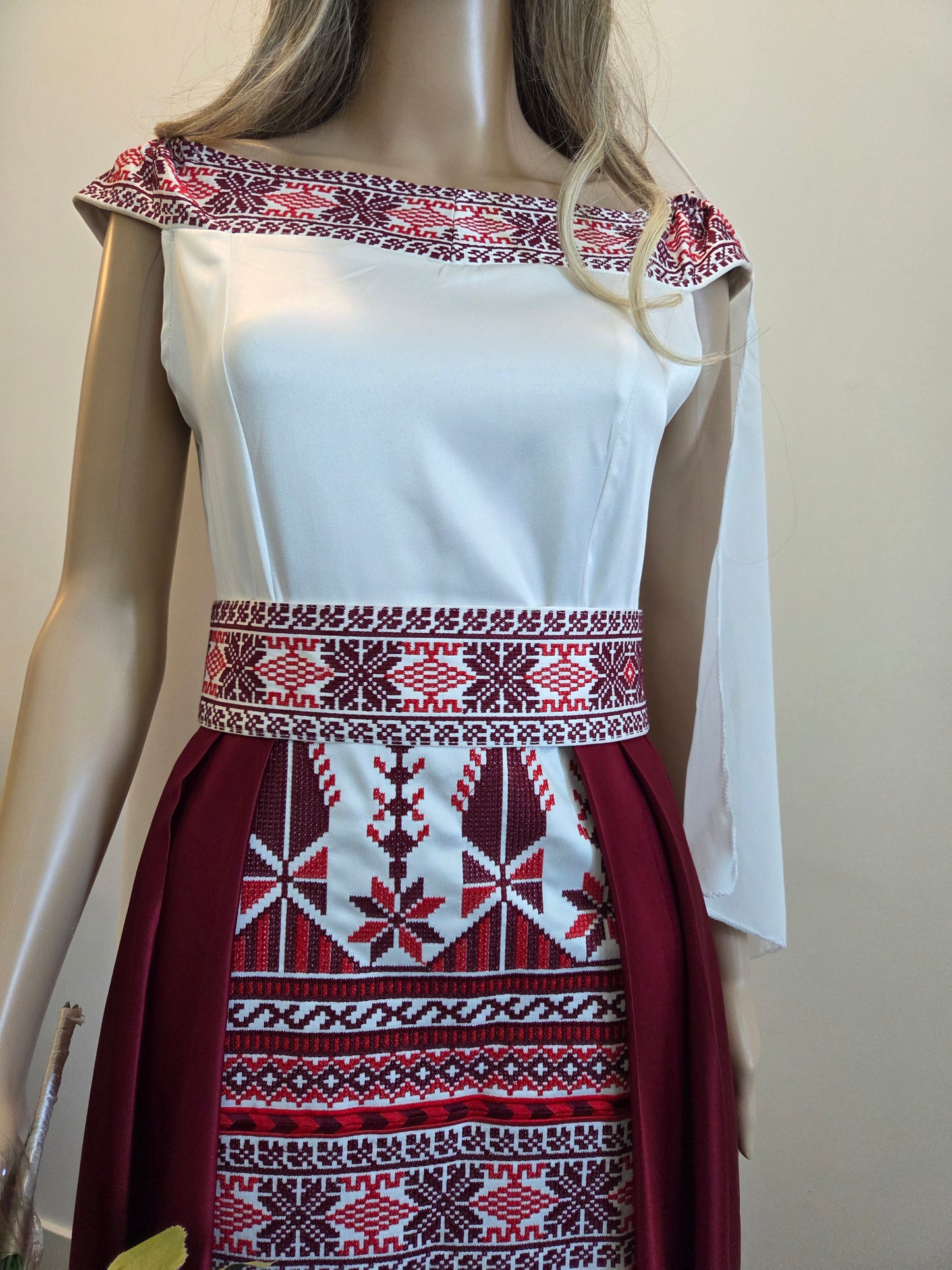 'Yaffa Thobe - Burgundy and White Bridal sleeveless Off Shoulder Long Train Thobe Dress (Embroidered Tatreez Palestinian Jordanian Thobe)