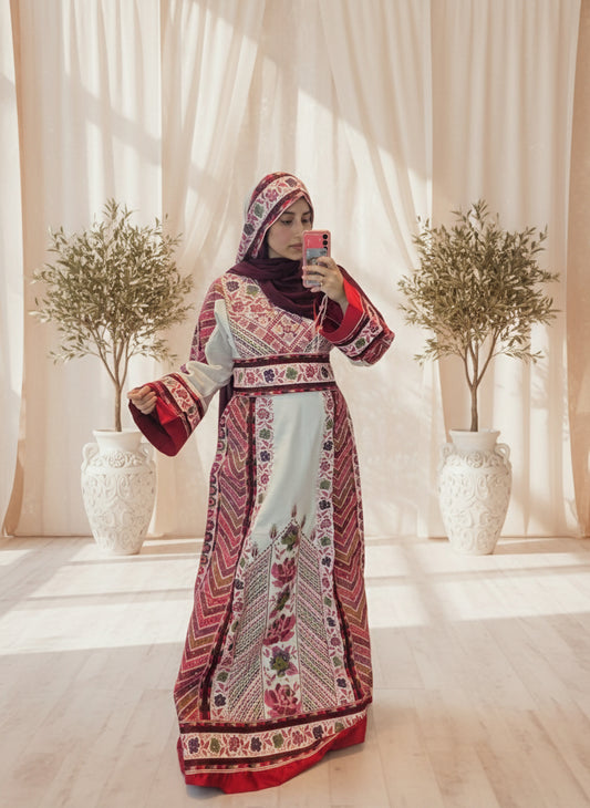 Flora Thobe Floral Traditional Full Tatreez back and front Thobe With Veil