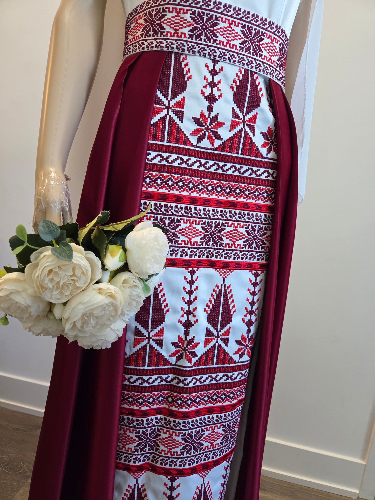 Yaffa Thobe - Blue and White Bridal sleeveless long Tail Thobe dress (Embroidered Tatreez Palestinian Jordanian Thobe)