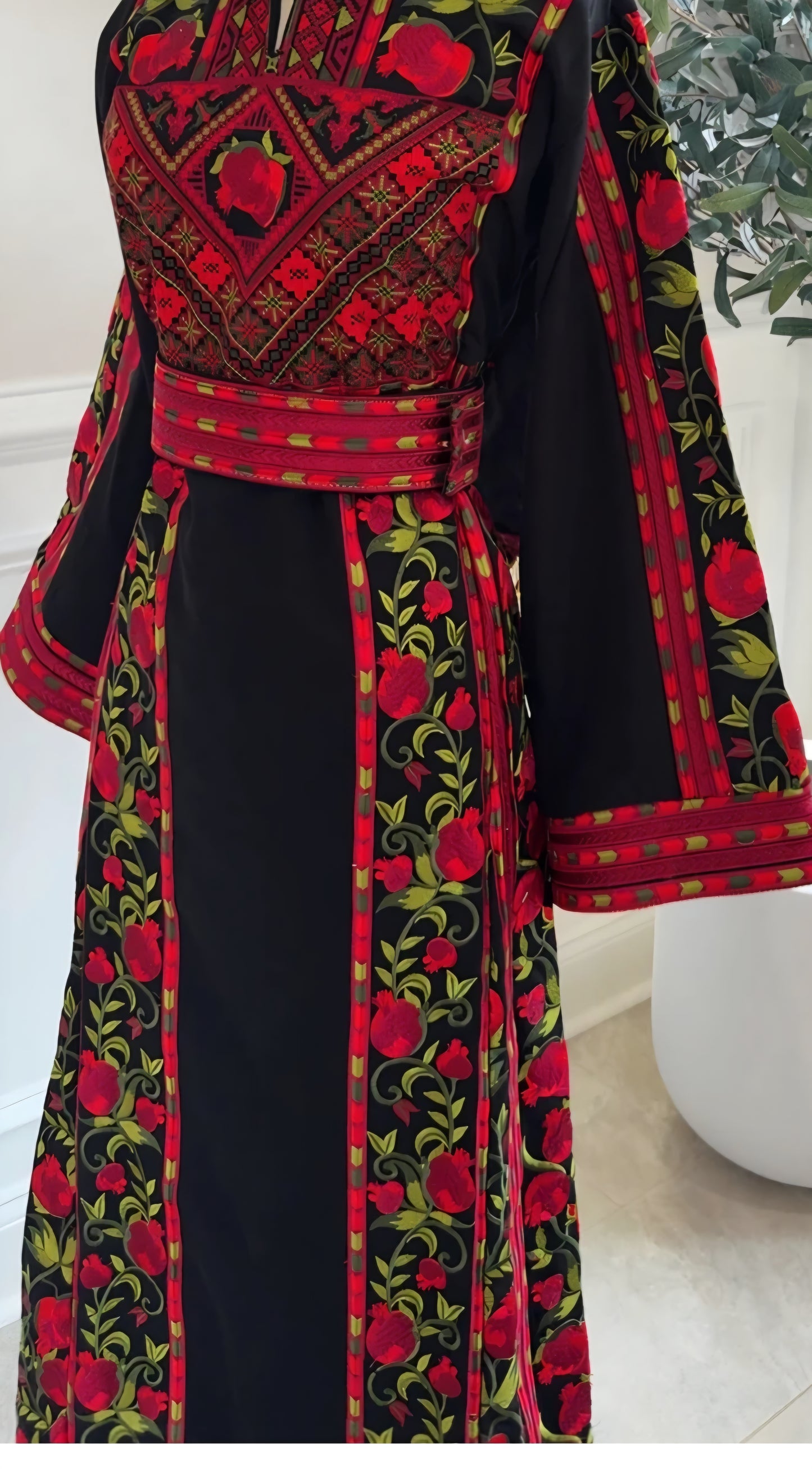 Romana Pomegranate Thobe/Dress Black and Red Traditional Full Tatreez Back and Front Thobe
