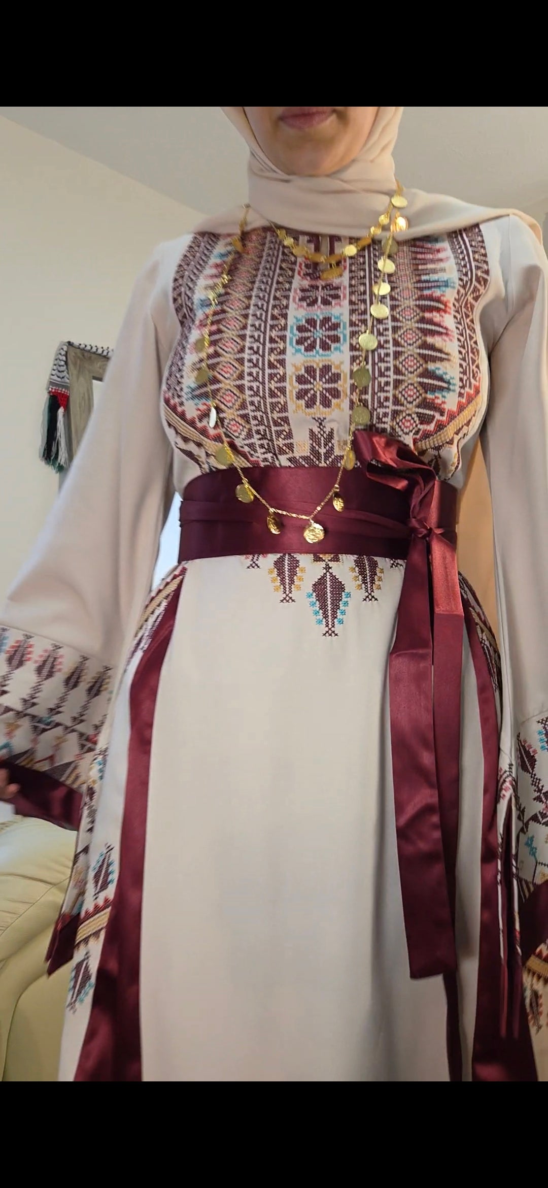 Asia Thobe Burgendy & Beige Modern Full tatreez & Satin back and front Thobe With Matching head Veil