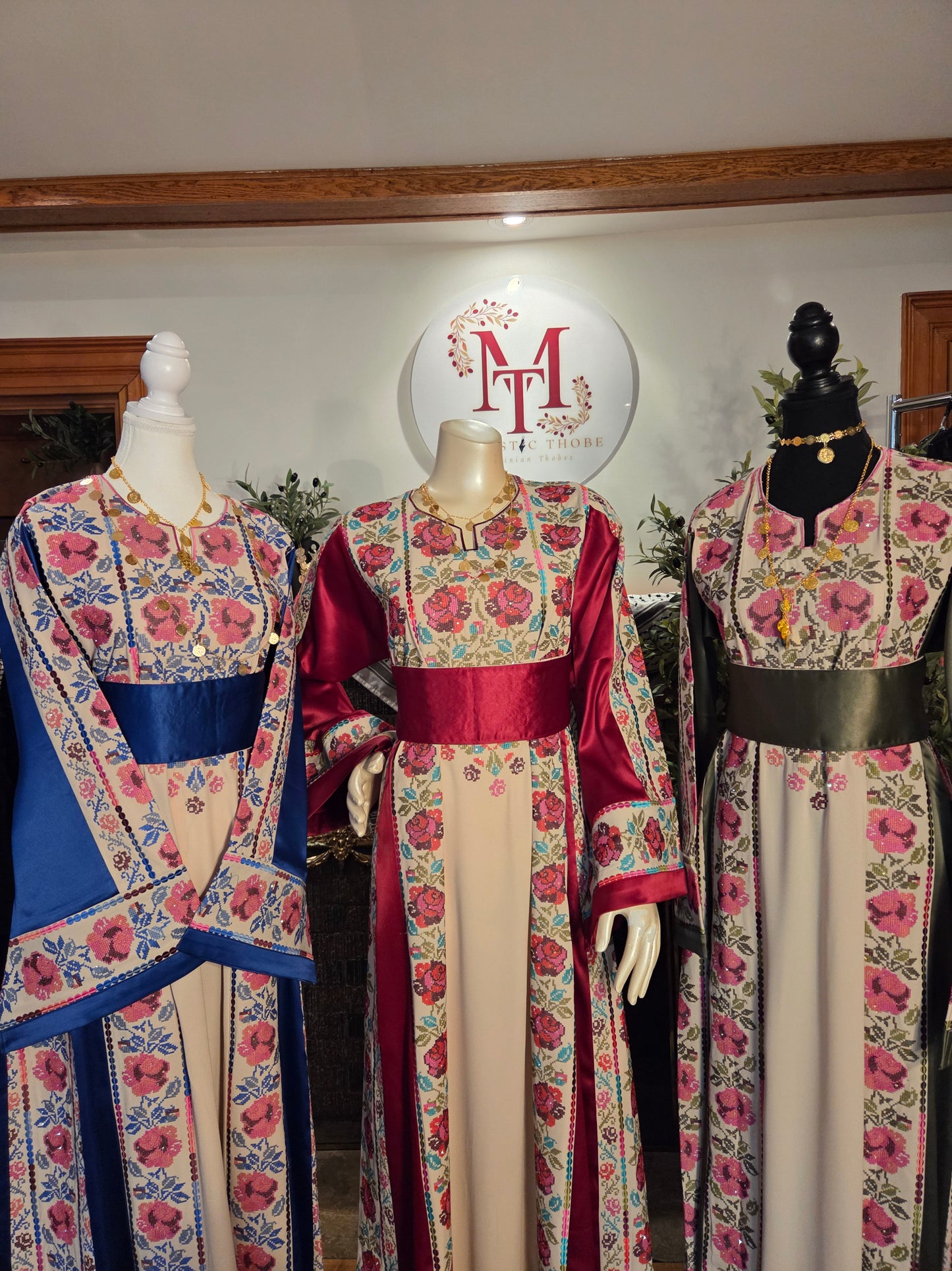 Warda Thobe - Burgundy Traditional Full Tatreez Back and Front With Satin Thobe