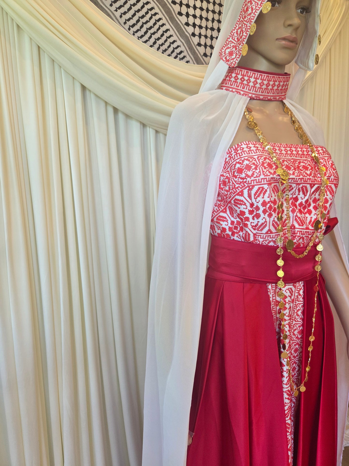Rafah - Red & White Modern Strapless Full Tatreez Thobe ( 4 Pieces)